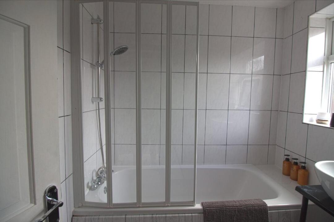 Egton St - Stylish House With Parking, Near Town! Vila Kingston upon Hull Exterior foto